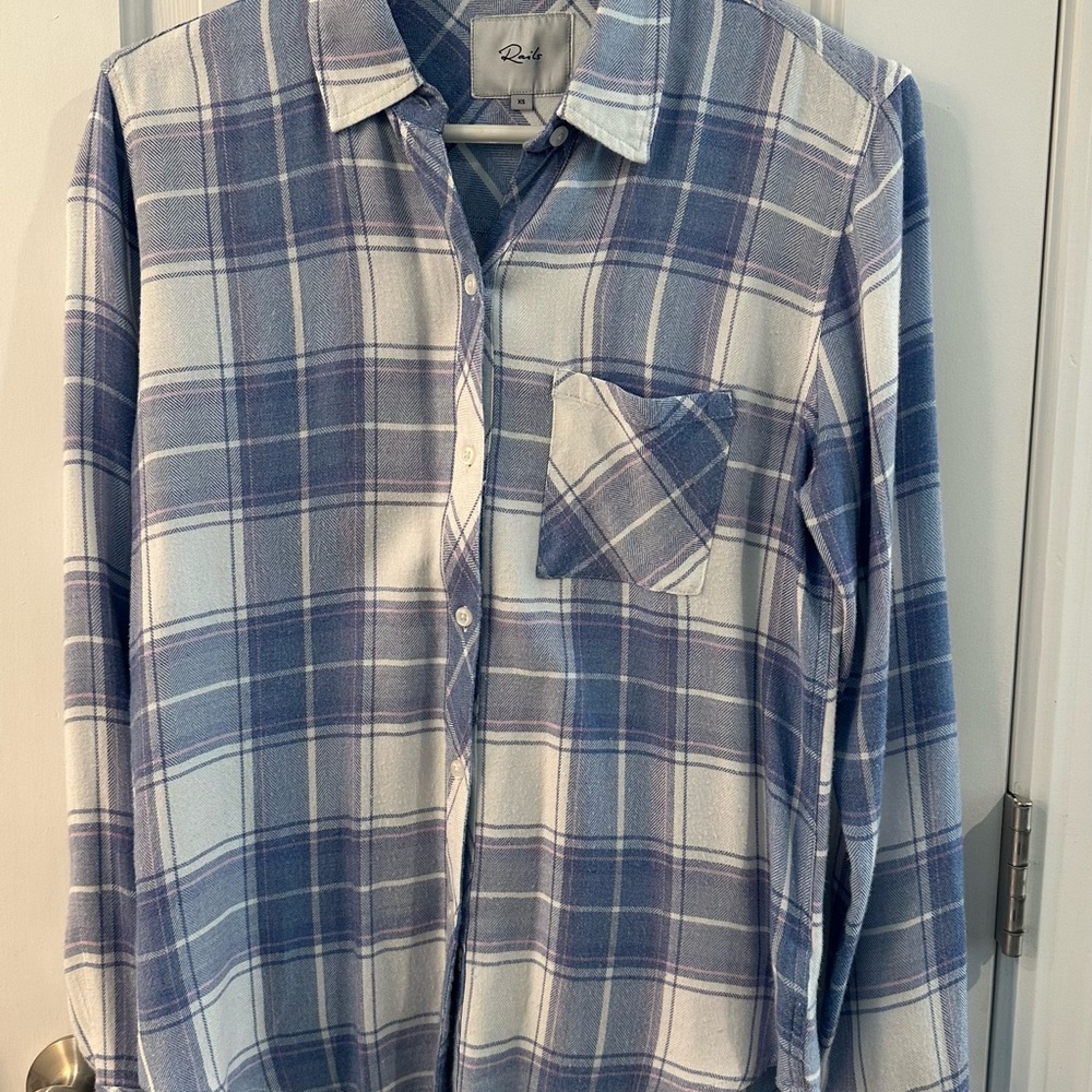 Rails Hunter White Blue Taffy button down. Gently used, excellent condition